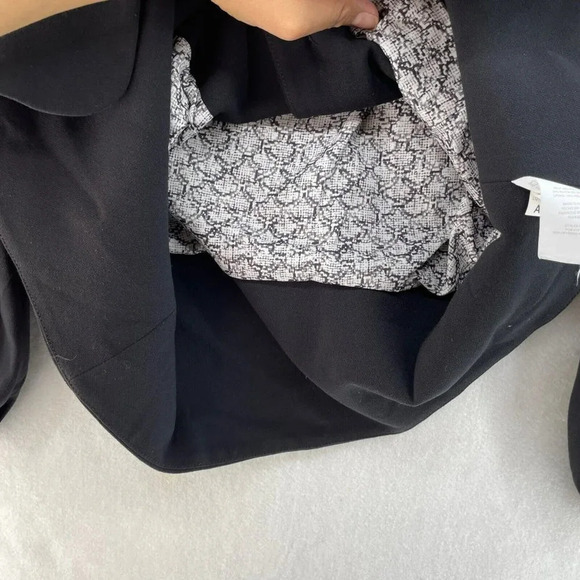 Cabi Abbott Jacket Women's Sz 4 Black Collared Brass Button Peplum Stretch #3027 - Picture 9 of 10